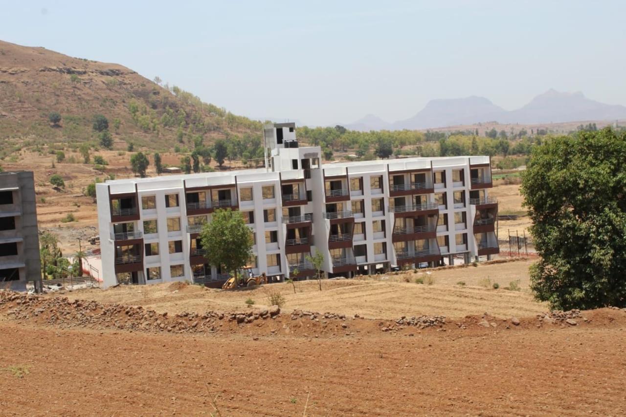 Hotel Strawberry Hills Saputara Exterior foto