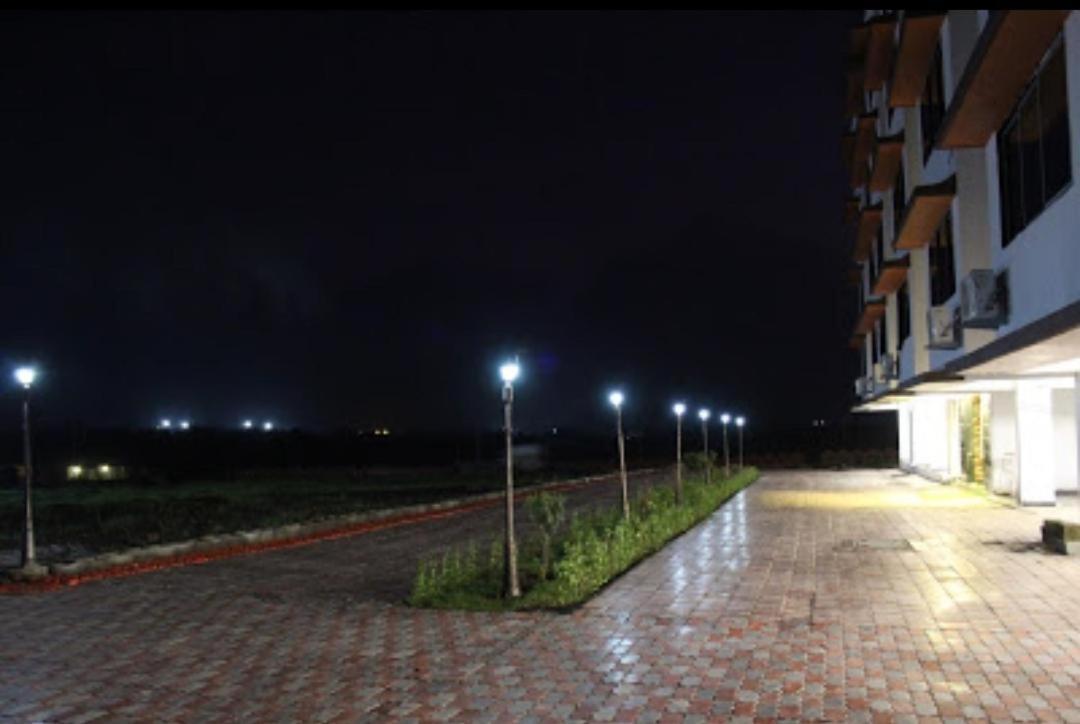 Hotel Strawberry Hills Saputara Exterior foto